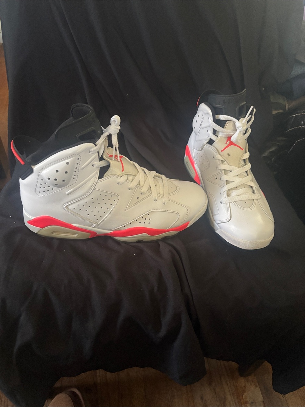 Men’s ' White & Infrared High-Top Jordan Shoes